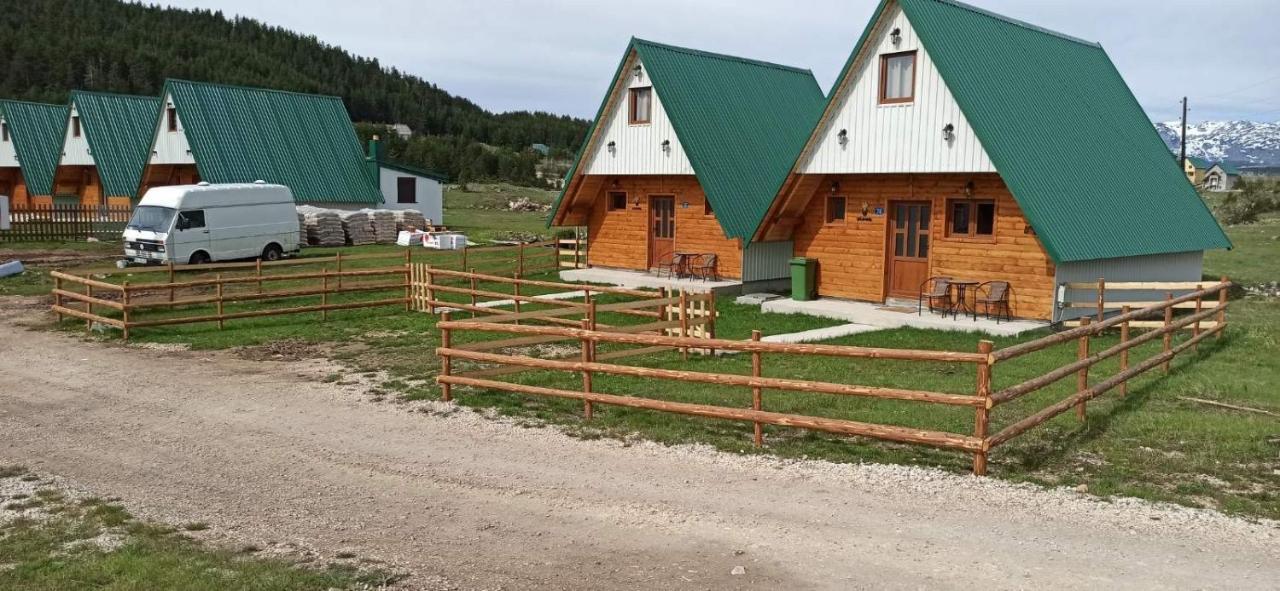 Family Houses Pleme جابلياك المظهر الخارجي الصورة